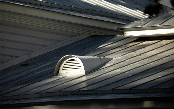 Do Bathroom Fans Need to Vent Outside?