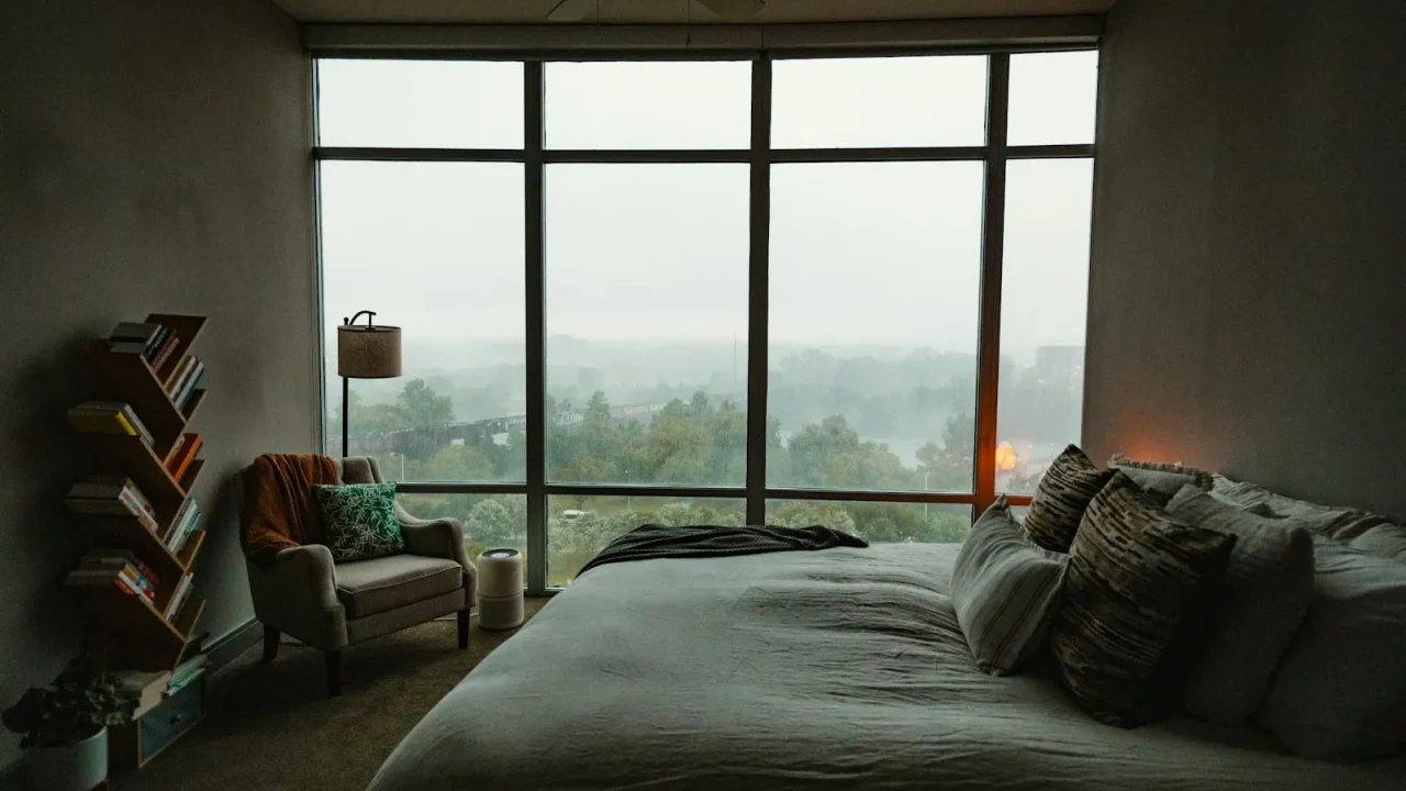 How to Fix a Stuffy Bedroom