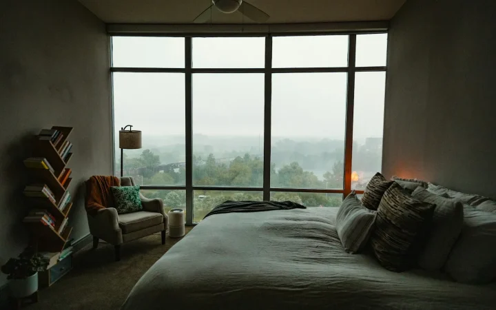How to Fix a Stuffy Bedroom