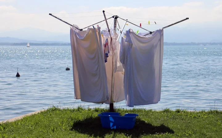Using a Dehumidifier to Dry Laundry Indoors