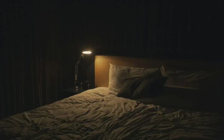 Using a Humidifier at Night While Sleeping