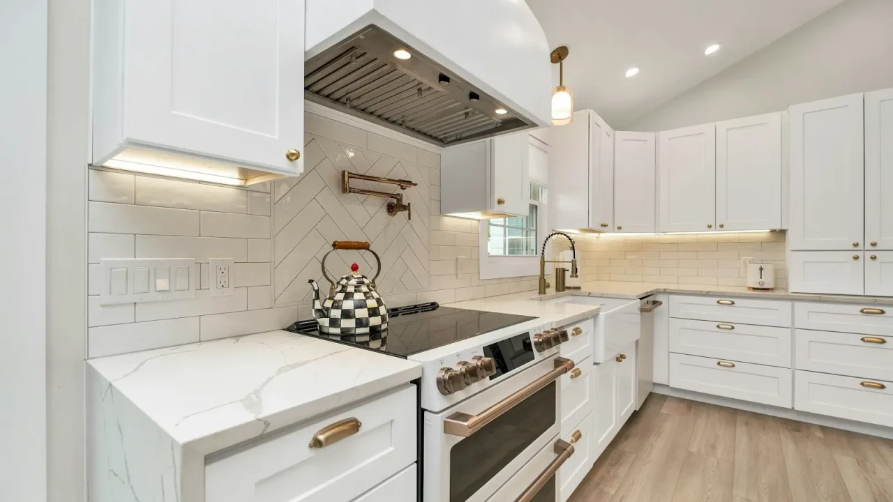 Venting a Range Hood Outside vs Recirculating
